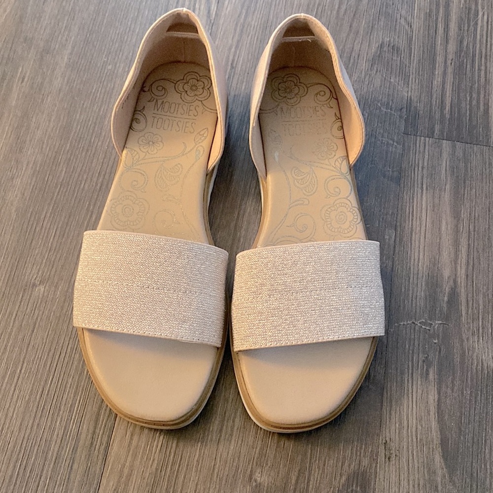 Used once Mootsies Tootsies
